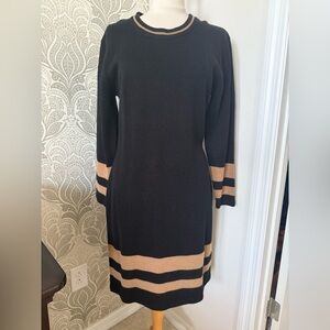 Newport News Black and Tan Long Sleeve Dress